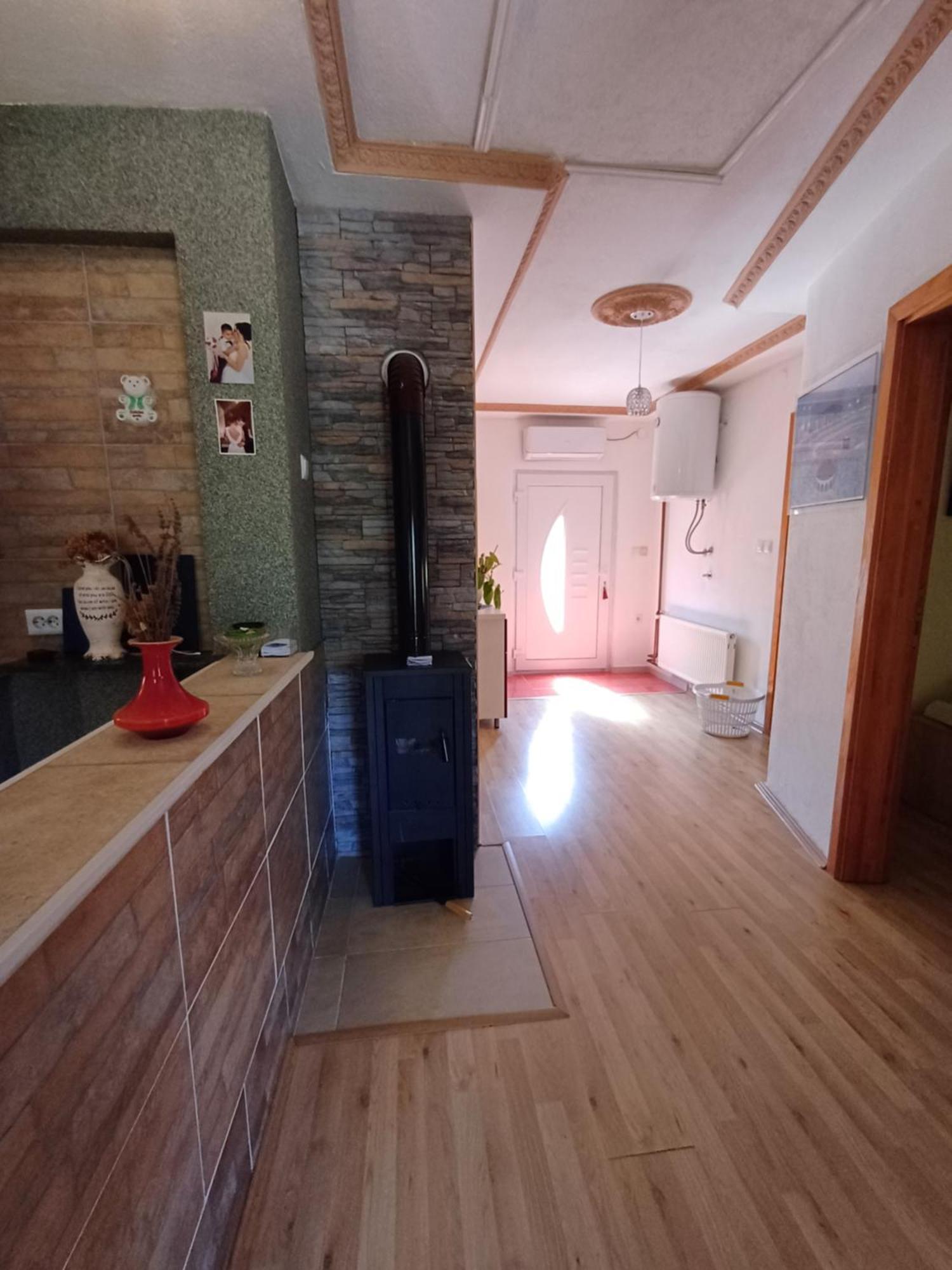 Apartman Denis Una Luzine エクステリア 写真