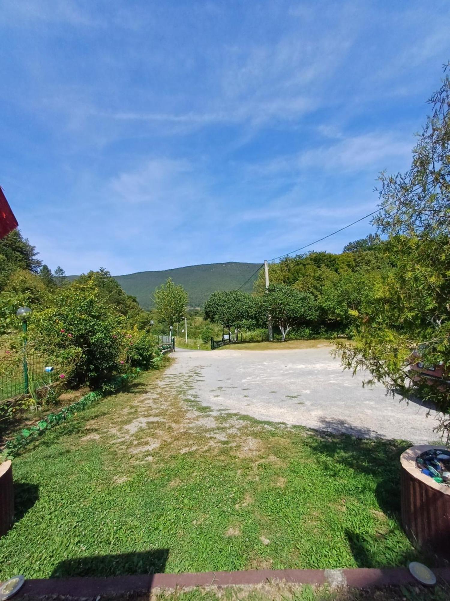 Apartman Denis Una Luzine エクステリア 写真