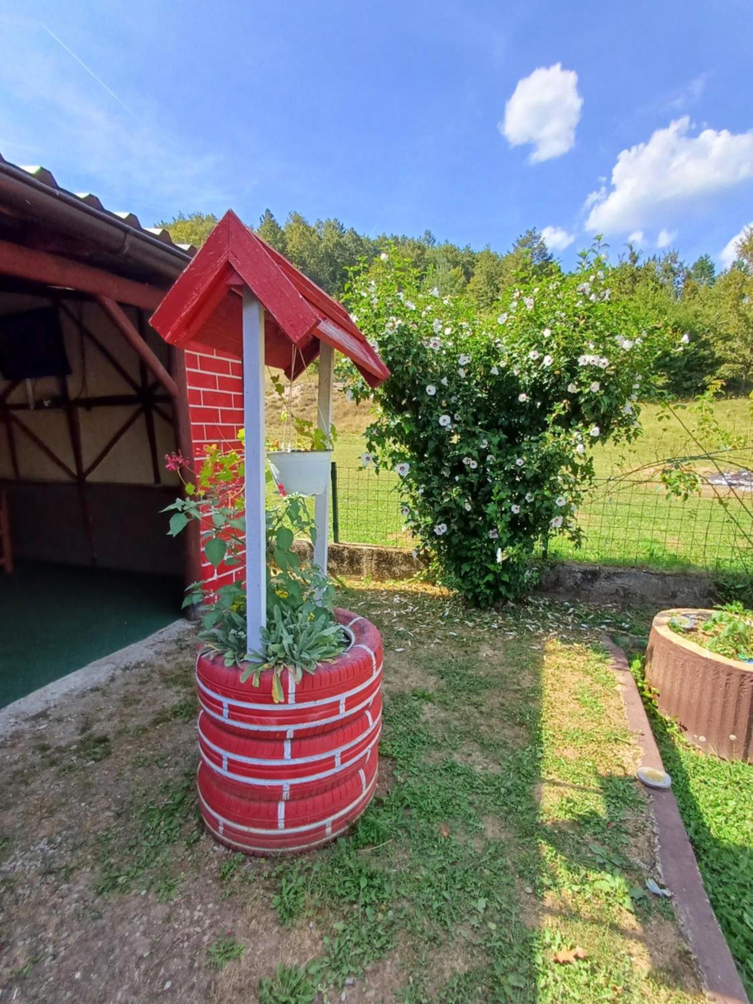 Apartman Denis Una Luzine エクステリア 写真