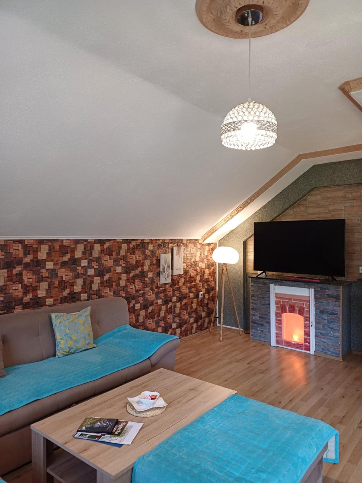 Apartman Denis Una Luzine エクステリア 写真